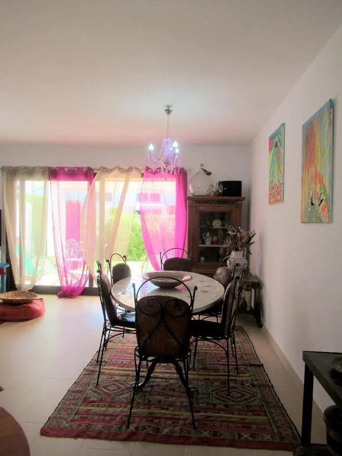 Single Room In Private House Эль-Ромпидо Испания